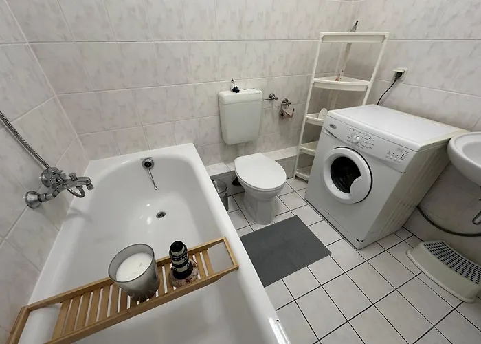 Appartement Hafenkante - Monteur- & Gratis Wlan Mit Parkplatz Rostock